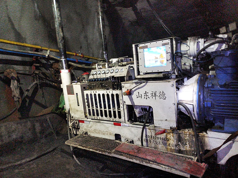 新疆黑石能源石梯子西沟煤炭公司某矿ZDY17000LD（卧式）型钻机